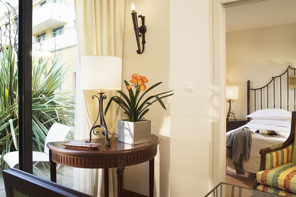 Avignon Grand Hotel Exterior photo