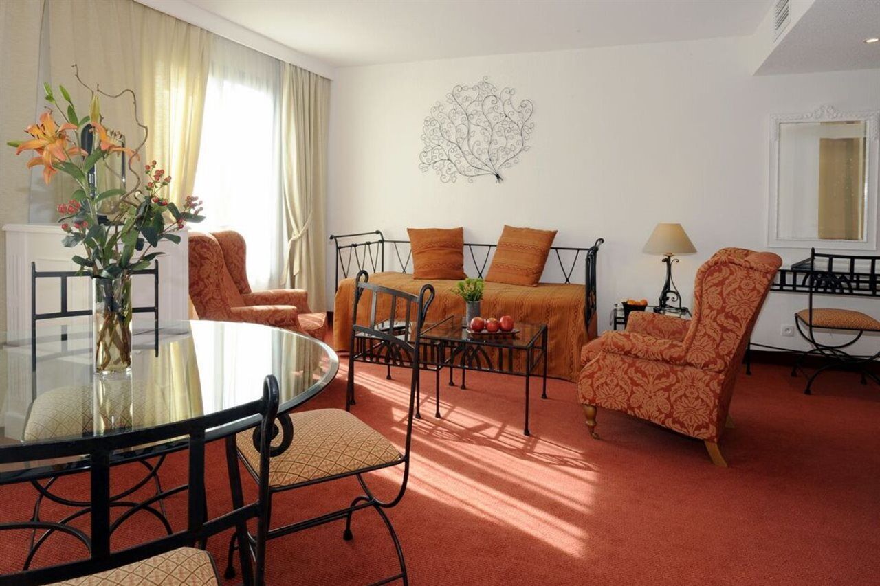 Avignon Grand Hotel Exterior photo